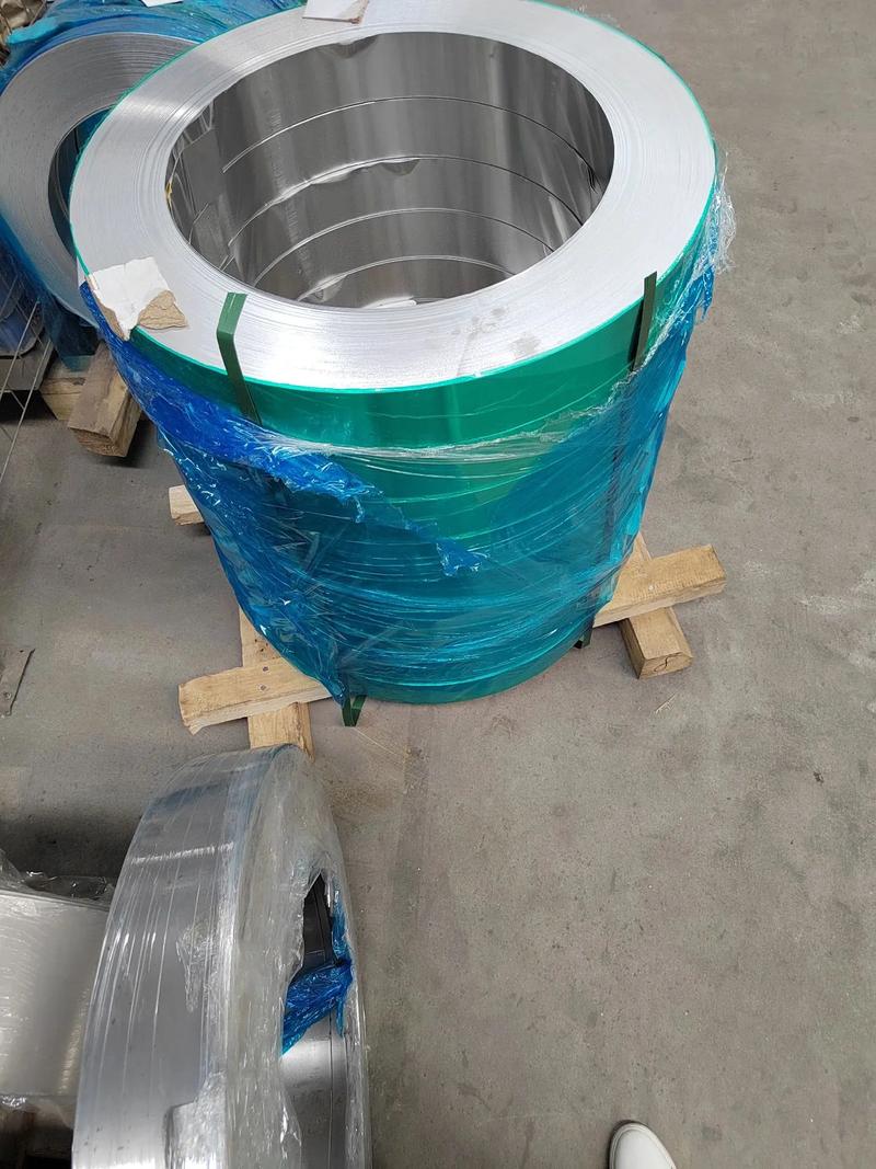 同瑞五金制品,精品出口led节能灯,素材至成品一条龙嗨起